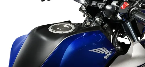 Detalhe da tampa do tanque Honda CB 300F Twister