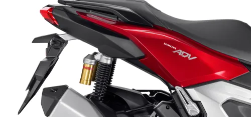Detalhe da suspensão Showa Honda ADV