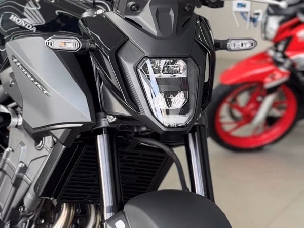 Honda CB 500 HORNET 2025/2026, foto 6